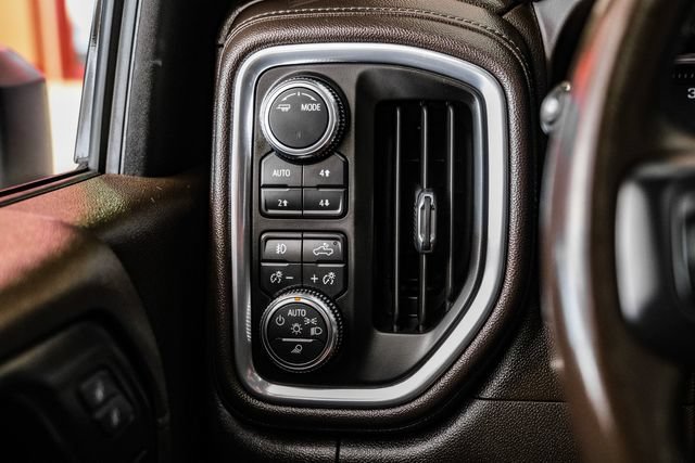 Used 2022 GMC Sierra 3500 Denali w/ Denali Ultimate Package AWD/4WD image 31
