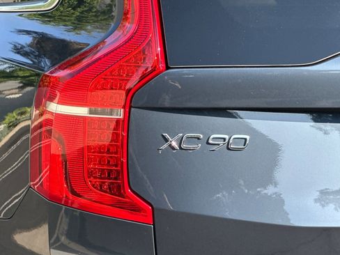 New 2025 Volvo XC90 B6 Plus w/ Protection Package Premier image 35