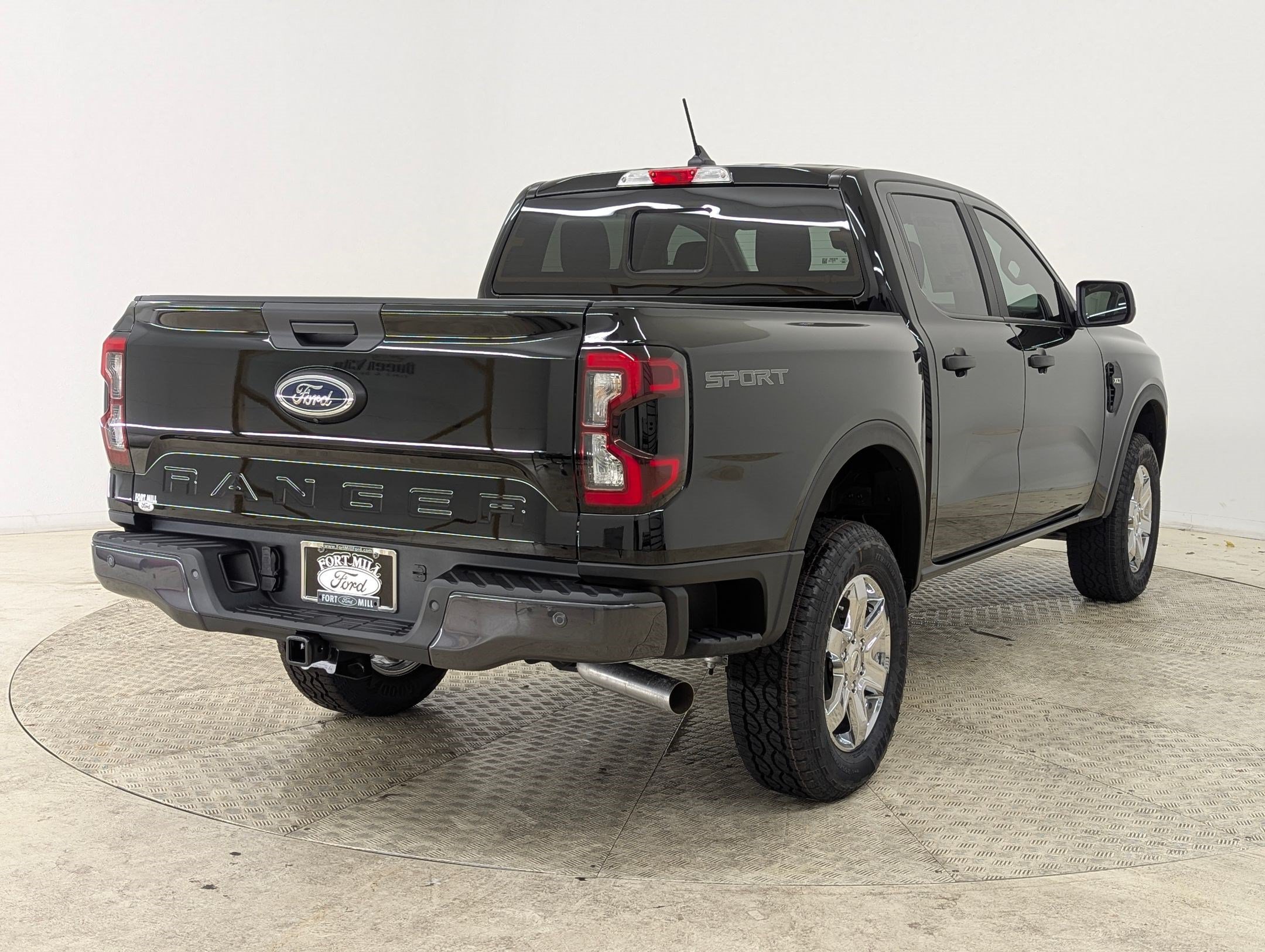 New 2026 Ford Ranger XLT w/ Equipment Group 301A High RWD image 9