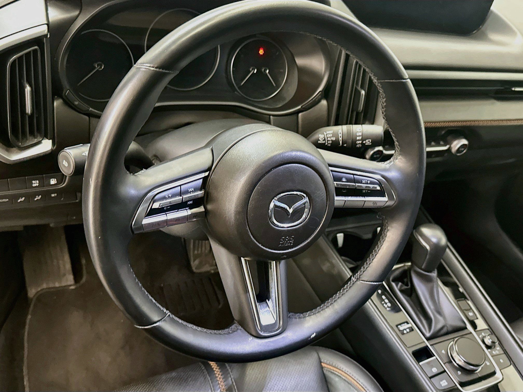 Used 2025 MAZDA CX-50 AWD 2.5 Hybrid w/ Premium Pkg image 18