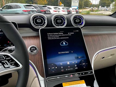 New 2026 Mercedes-Benz GLC 300 GLC 300 image 9