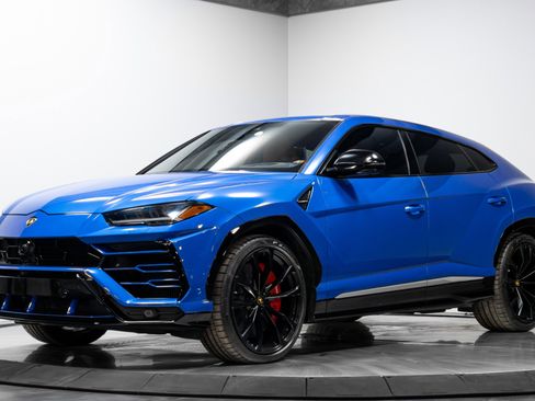Used 2019 Lamborghini Urus image 2
