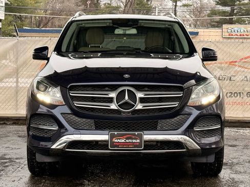 Used 2016 Mercedes-Benz GLE 350 4MATIC w/ Premium Package image 5