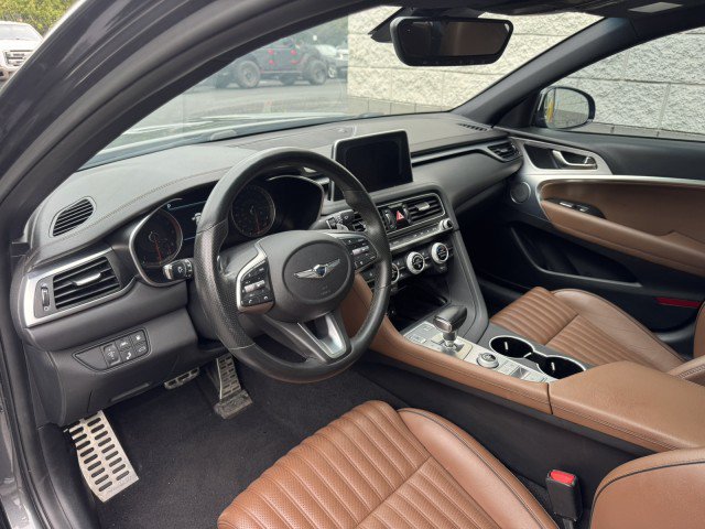 Used 2021 Genesis G70 3.3T RWD image 6