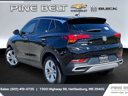 Used 2022 Buick Encore GX Preferred w/ Cold Weather Comfort Package image 2