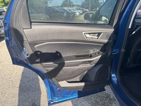 Used 2020 Ford Edge SEL w/ Convenience Package image 7