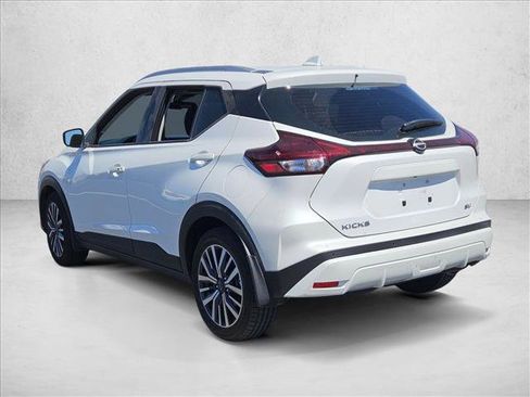 Used 2023 Nissan Kicks SV FWD image 6
