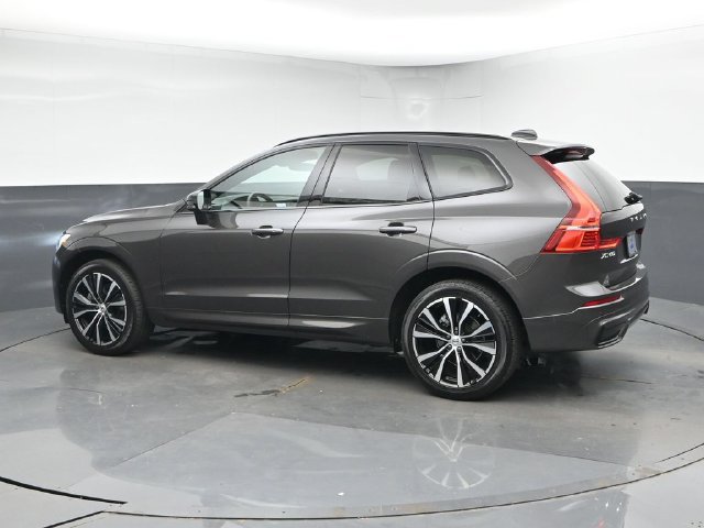 Used 2023 Volvo XC60 B5 Plus w/ Climate Package AWD/4WD image 6