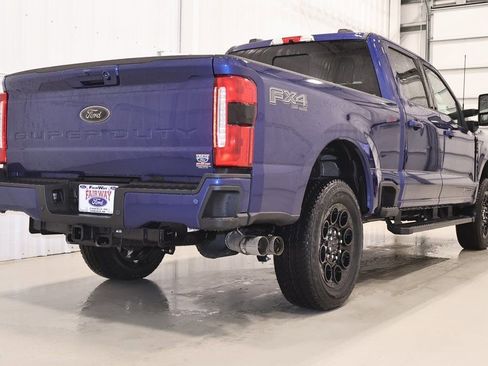 New 2026 Ford F250 Lariat w/ Black Appearance Package image 9
