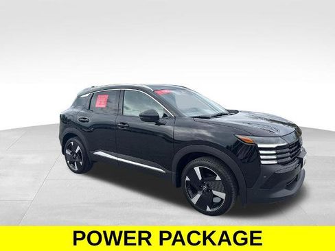 Certified 2025 Nissan Kicks SR AWD/4WD image 9