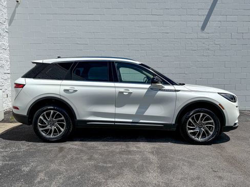 Used 2022 Lincoln Corsair AWD w/ Equipment Group 101A image 5