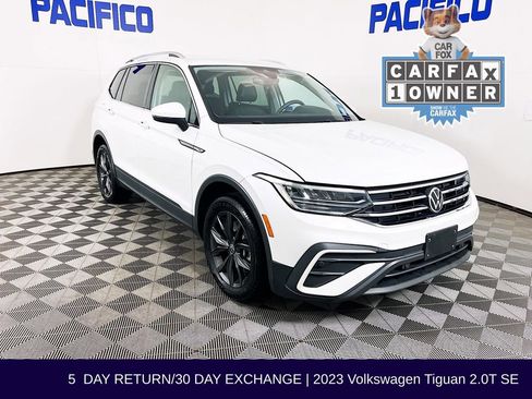 Used 2023 Volkswagen Tiguan SE image 1