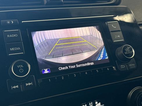 Used 2019 Honda CR-V LX image 20