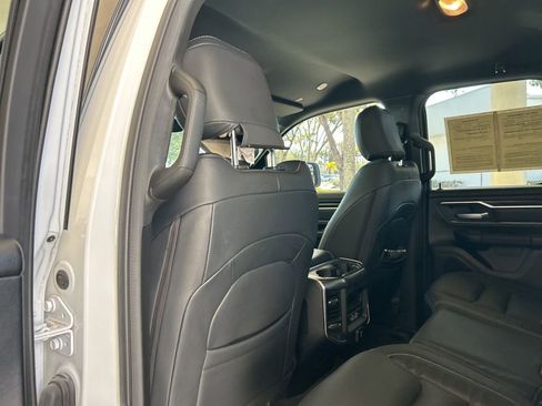 Used 2022 RAM 1500 Big Horn w/ Night Edition image 32