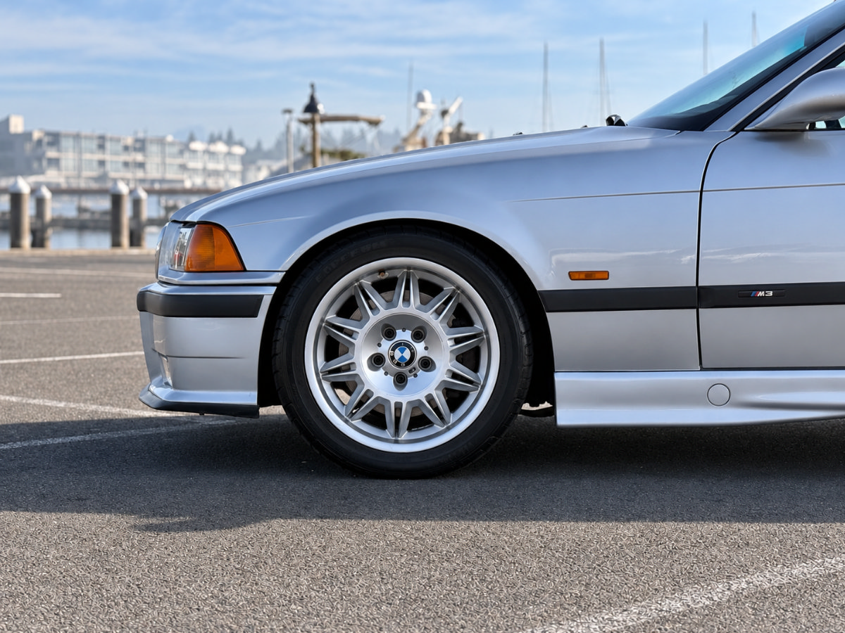 Used 1997 BMW M3 Coupe RWD image 10