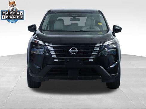 Used 2025 Nissan Rogue SV image 7