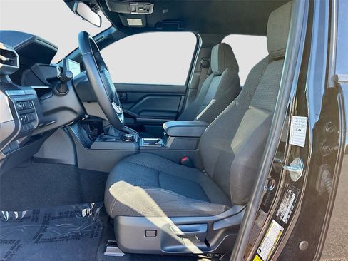 Used 2025 Toyota 4Runner SR5 image 22