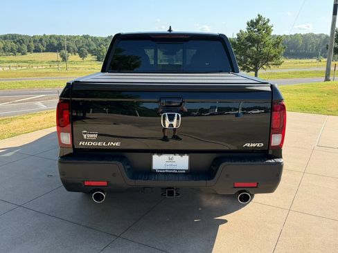 Used 2023 Honda Ridgeline Black Edition image 5