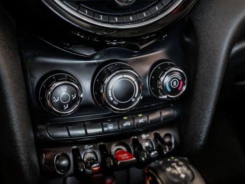 Used 2019 MINI Cooper 2-Door Hardtop FWD image 23