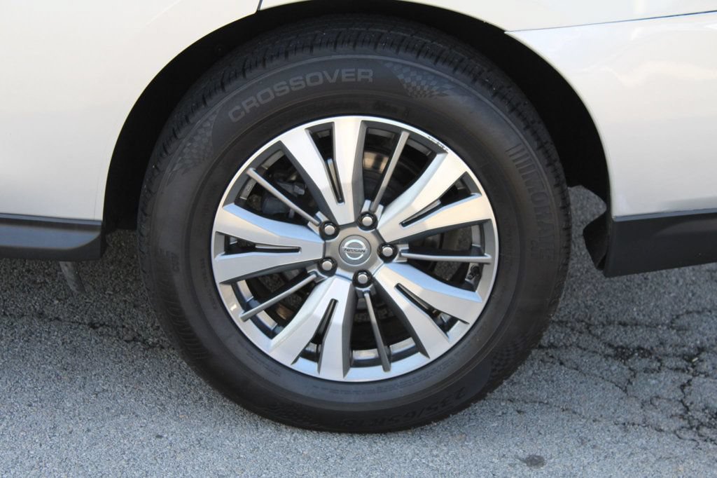 Used 2020 Nissan Pathfinder SL FWD image 30