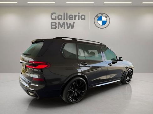 Used 2025 BMW X7 xDrive40i w/ M Sport Package AWD/4WD image 7