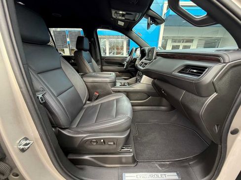 Used 2022 Chevrolet Tahoe Z71 w/ Luxury Package image 44