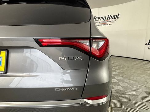 Used 2023 Acura MDX w/ Technology Package AWD/4WD image 35