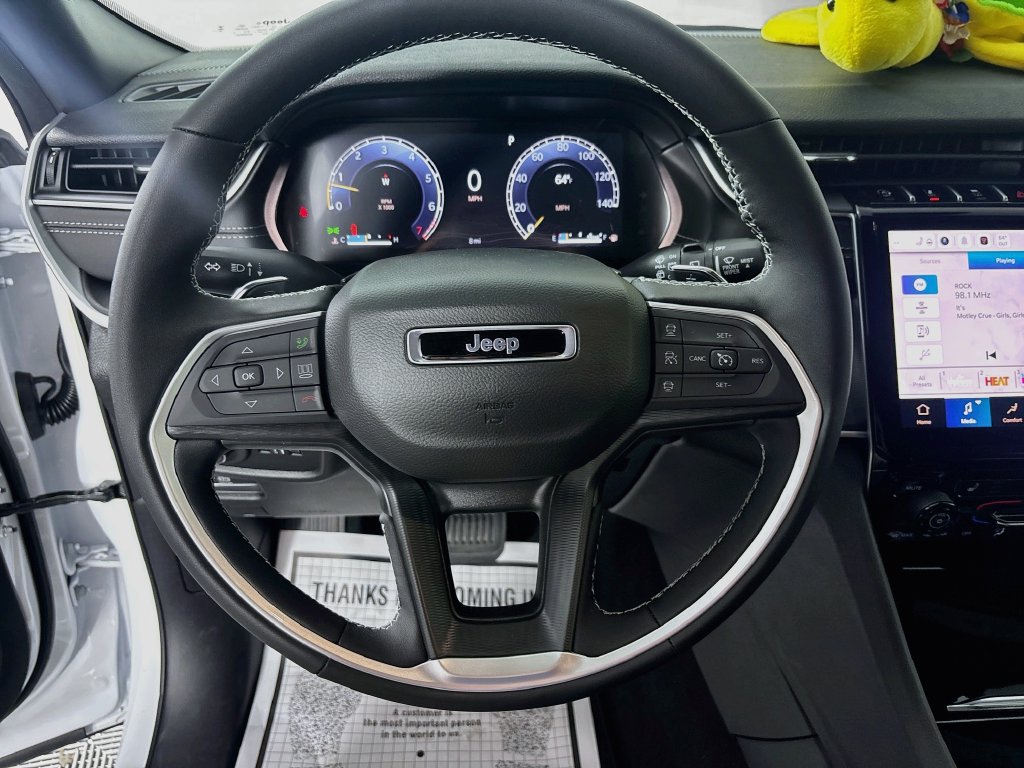 New 2027 Jeep Grand Cherokee Laredo X AWD/4WD image 7