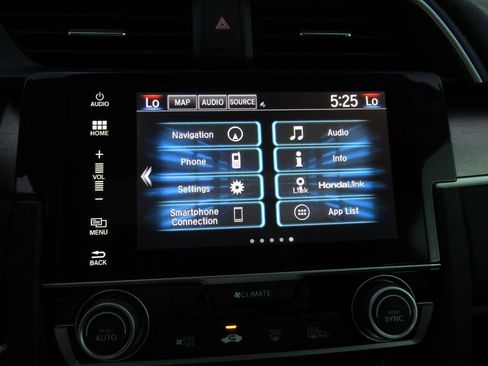 Used 2017 Honda Civic Touring image 17