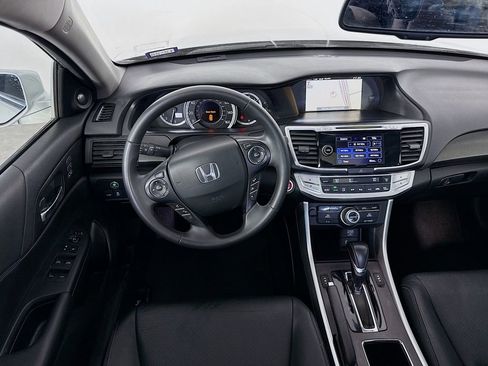 Used 2015 Honda Accord Touring image 23