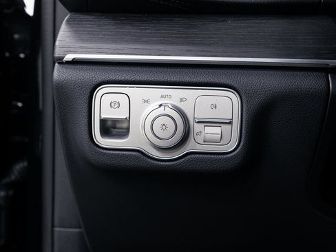 Used 2026 Mercedes-Benz GLE 450 4MATIC Coupe image 10