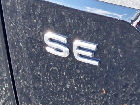 Certified 2025 Volkswagen Atlas SE FWD image 31