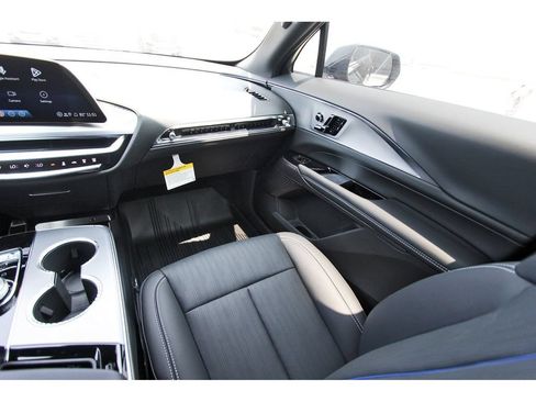 New 2027 Cadillac Lyriq Luxury RWD image 10