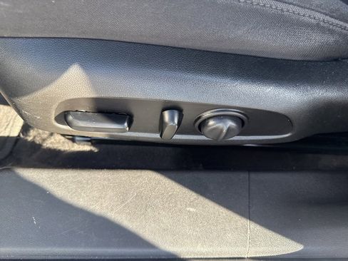 Used 2021 Chevrolet Malibu LT image 12