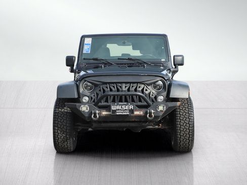 Used 2017 Jeep Wrangler Sport w/ Connectivity Group AWD/4WD image 8