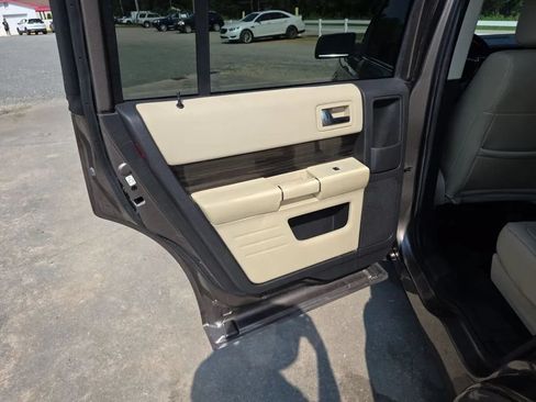 Used 2019 Ford Flex SEL w/ Equipment Group 202A FWD image 39