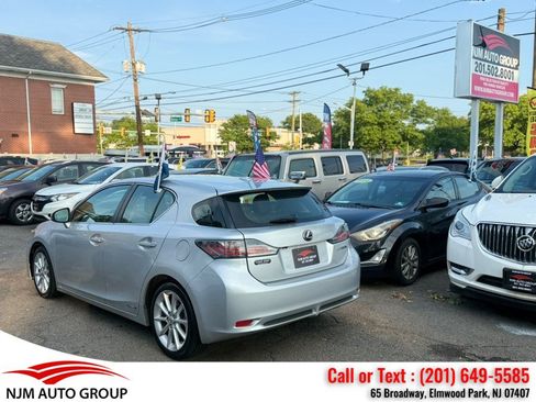 Used 2012 Lexus CT 200h Premium w/ Premium Audio Pkg FWD image 6