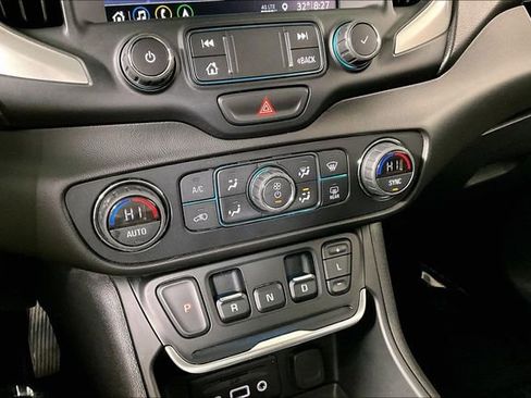 Used 2021 GMC Terrain SLE w/ Driver Convenience Package image 33