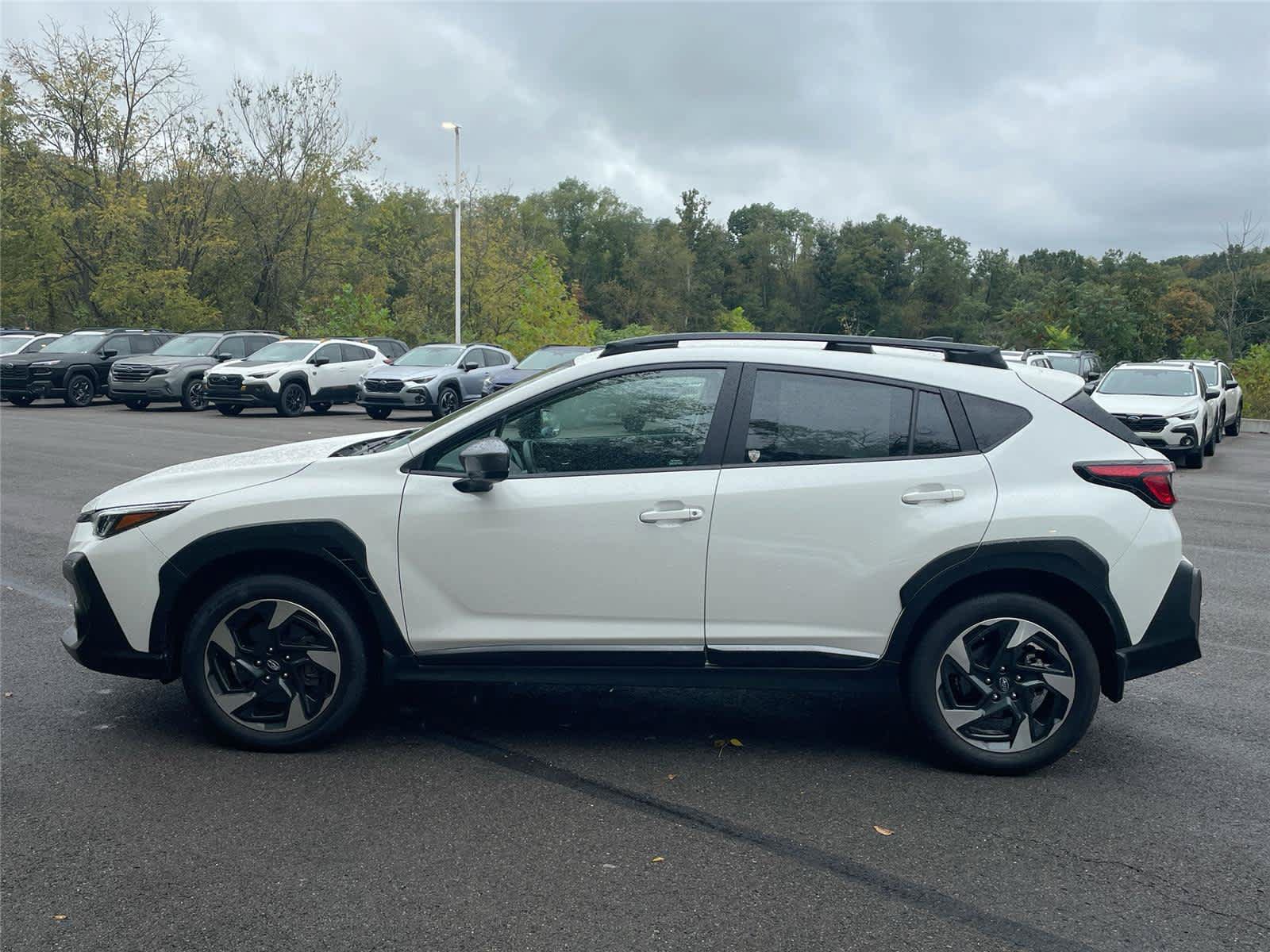 Used 2024 Subaru Crosstrek 2.5i Limited w/ Crosstrek Mirror Package AWD/4WD image 2