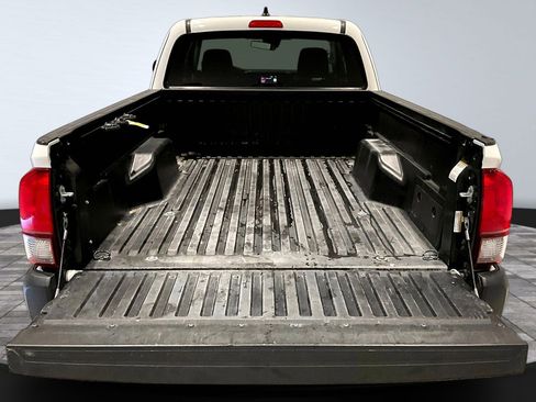 Used 2021 Toyota Tacoma SR image 7