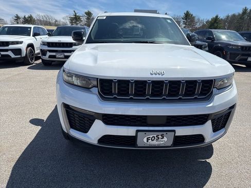 New 2026 Jeep Grand Cherokee Limited AWD/4WD image 8