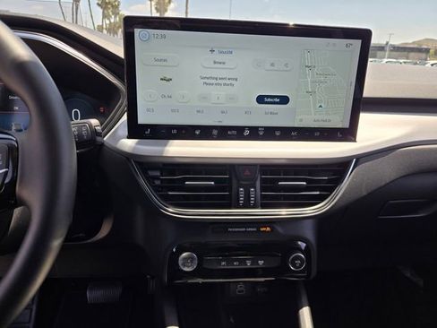 Used 2024 Ford Escape SE w/ PHEV Premium Package FWD image 21