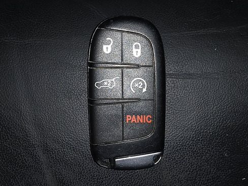 Used 2020 Jeep Grand Cherokee Limited X image 32