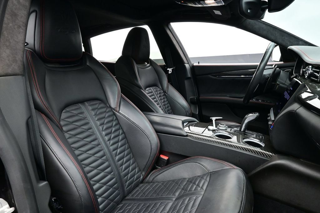 Used 2022 Maserati Quattroporte Trofeo RWD image 15