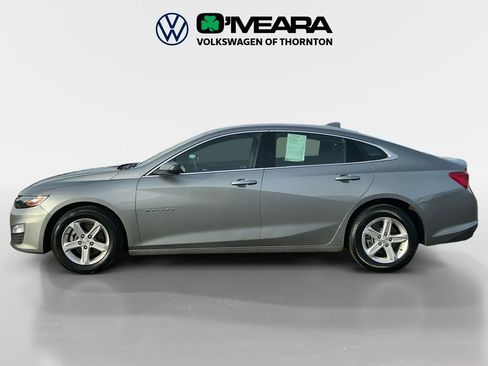Used 2024 Chevrolet Malibu LT image 2