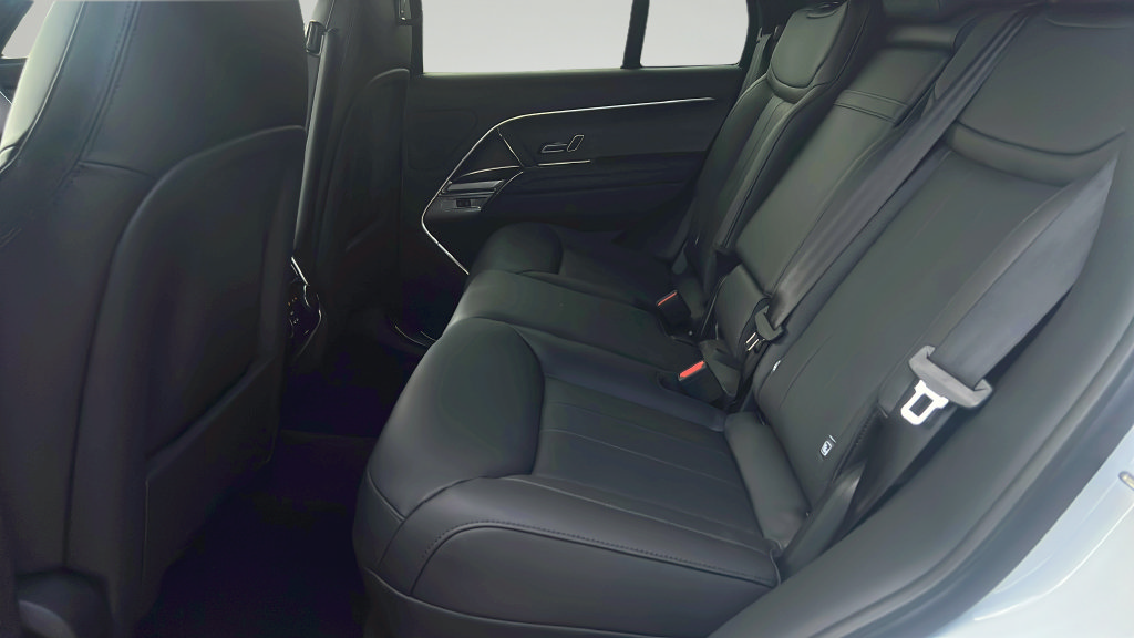 New 2027 Land Rover Range Rover SE AWD/4WD image 14