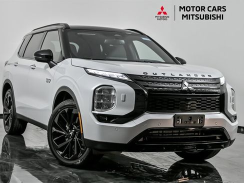 New 2025 Mitsubishi Outlander SEL Black Edition image 1
