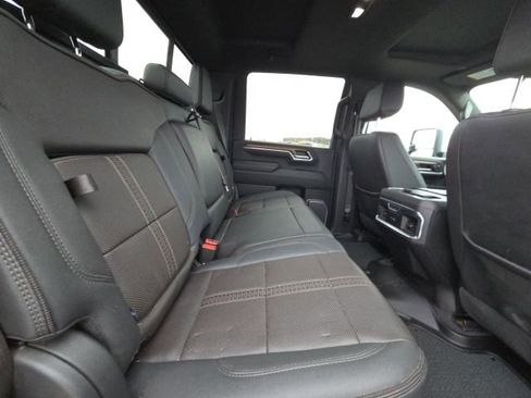 Used 2024 Chevrolet Silverado 3500 High Country w/ High Country Premium Package image 14