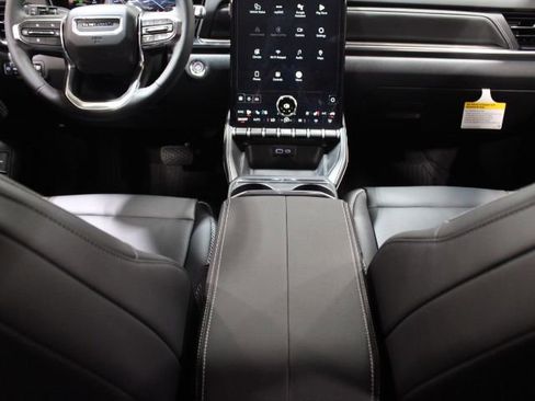 New 2026 GMC Terrain Denali w/ LPO, Floor Liner Package image 31