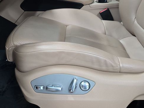Certified 2021 Porsche Macan AWD/4WD image 25